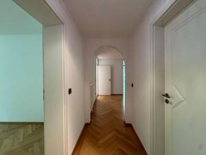 Erstklassige 5-Zimmer-Wohnung in Alt-Harlaching am Isarhochufer – 81545 München – Vorschaubild 3