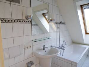 Investment im ruhigen Lichtenrade | sehr gepflegtes Mehrfamilienhaus | 7 WE| Zentralheizung 2019 – 12307 Berlin – Vorschaubild 2