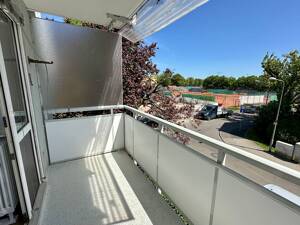 Einziehen und wohlfühlen: Helle und gepflegte Wohnung mit Balkon und neuer Ausstattung – 65187 Wiesbaden – Vorschaubild 3