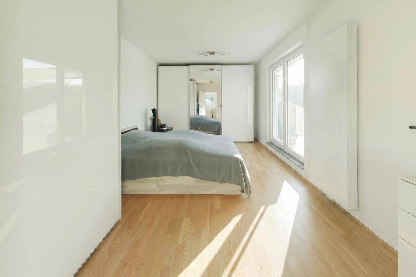 Haus im Haus: Attraktive 3-Zimmer Terrassenwohnung mit Garage, Stellplatz und großer Terrasse – Stuttgart – Vorschaubild 7