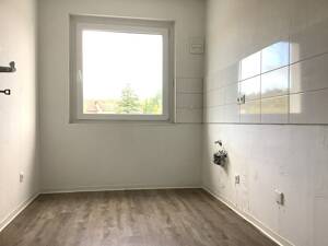 Geräumige 3-Zimmer-Wohnung mit Balkon und Abstellraum – 33689 Bielefeld – Vorschaubild 2