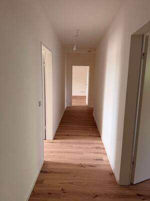 Renovierte Dachgeschoss Wohnung ab sofort verfügbar! – 54294 Trier – Vorschaubild 9