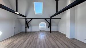 Hochwertig sanierte 3 Zimmer-Dachgeschosswohnung mit besonderem Loftcharakter und modernem Wohnkomfort – 40231 Düsseldorf – Vorschaubild 9