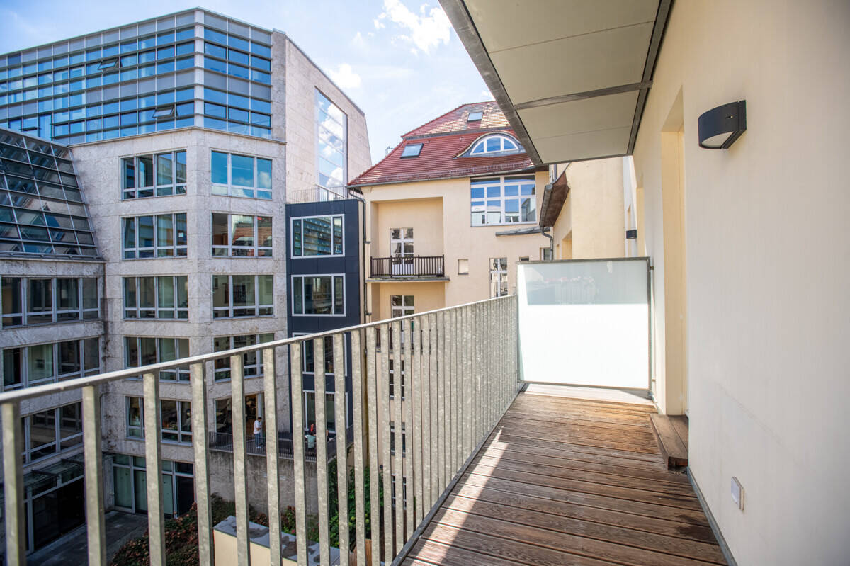 Bezugsfrei in Berlin-Mitte: Sanierte Gründerzeit-Wohnung mit Balkon, EBK, nahe Bundestag & Charité – Berlin – Vorschaubild 6