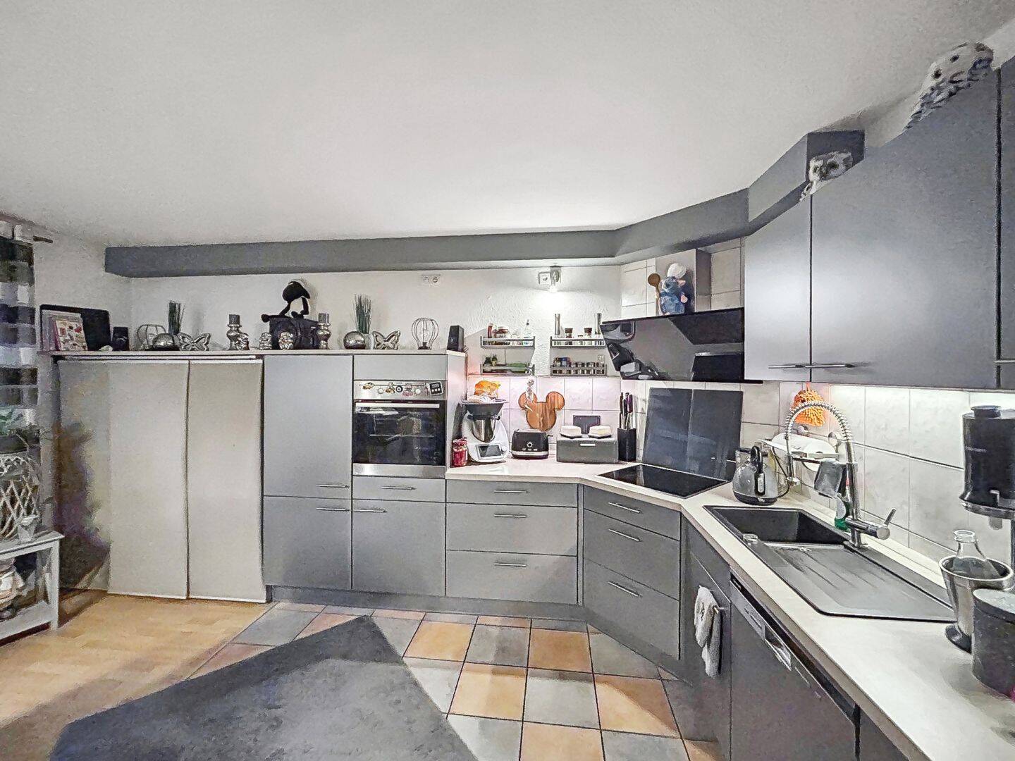 Bestlage nahe Rubbenbruchsee: Erdgeschosswohnung mit offener Wohnküche, Terrasse und Stellplatz – Osnabrück – Vorschaubild 4