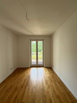 Geräumige 2-Zimmer-Wohnung mit Einbauküche, Balkon und Duschbad – 1067 Dresden – Vorschaubild 5