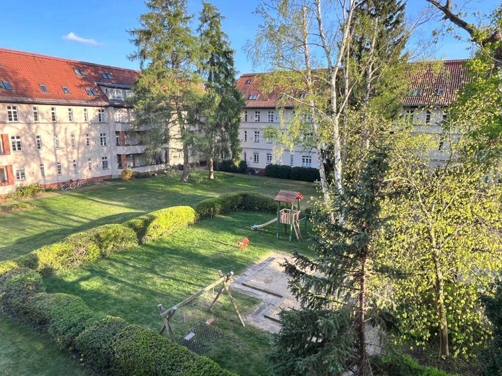 ca. 5 m² Süd/Ost Balkon am Breitenbachplatz – Berlin – Vorschaubild 9