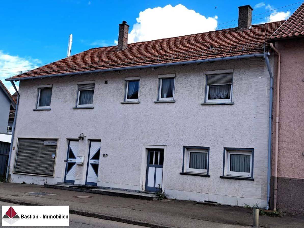 Wohnen & Arbeiten unter einen Dach - vielseitige Immobilie in 78559 Gosheim