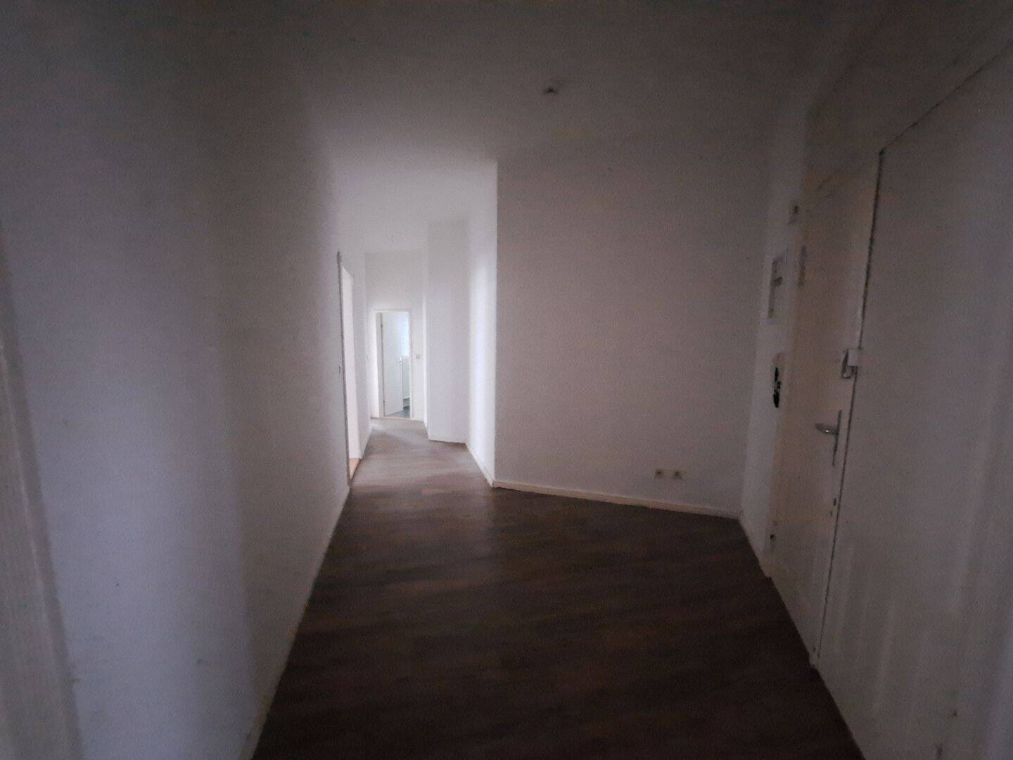 Große 3-Zimmer-Wohnung mit Balkon in Bremerhaven-Lehe! – Bremerhaven – Vorschaubild 7