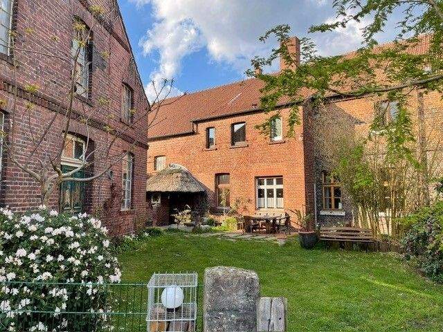 Historisches Bauernanwesen mit vielseitigem Potenzial im Herzen von Hullern – Haltern am See – Bild 1 von 6