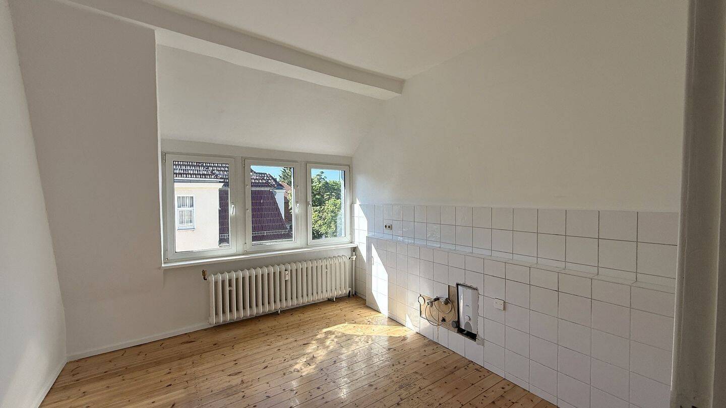Willkommen Sommer - in Ihrer traumhaft schönen Dachgeschosswohnung mit Sonnenbalkon!! – Berlin – Vorschaubild 8