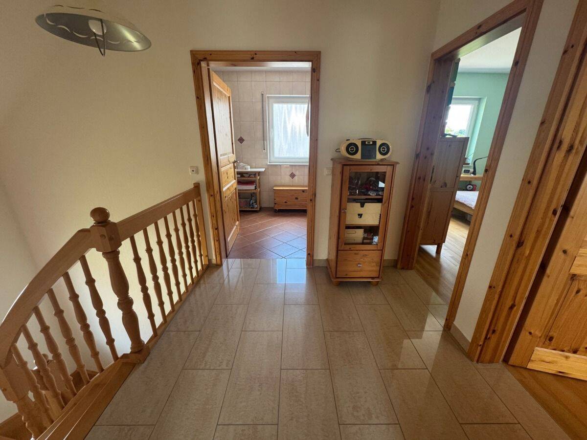 TOP! Schön gelegenes Einfamilienhaus in Lindheim! – Altenstadt – Vorschaubild 9