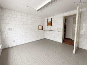 Sanierungsbedürftiges Mehrfamilienhaus mit Gewerbe & Garten - attraktives Investmentobjekt – 70569 Stuttgart – Vorschaubild 9