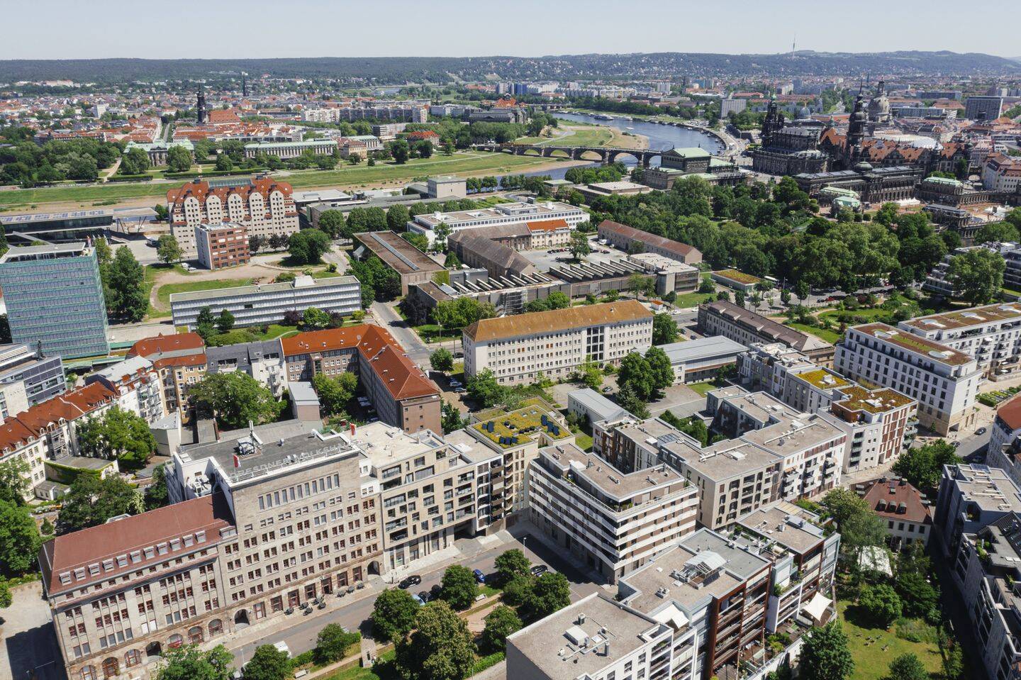 Helle 3-Zimmer-Wohnung mit freundlicher Wohnatmosphäre – Dresden – Vorschaubild 3