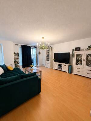 Nachmieter gesucht: Gepflegte 2,5-Zimmer-Wohnung in Stadtfeld Ost