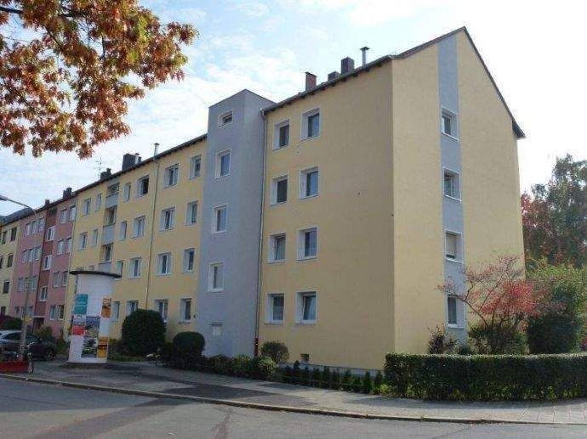 Helle, ruhige und zentral gelegene 3-Zimmer-Wohnung mit Balkon – 90439 Nürnberg – Bild 1 von 9
