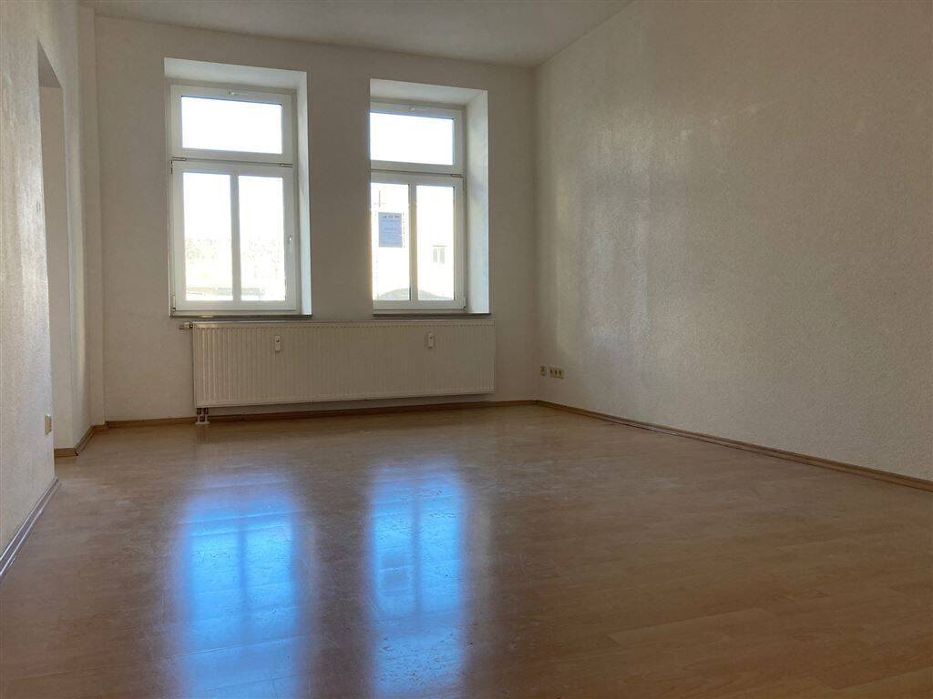 WOHNUNG GESUCHT? ...3 Zimmer + Balkon + Stellplatz + Aufzug im Haus :) – Chemnitz – Vorschaubild 2