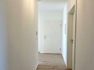 ***LIEBLINGSPLATZ*** TOP SANIERTE 3 ZIMMER WOHNUNG MIT BALKON – 90431 Nürnberg – Vorschaubild 7