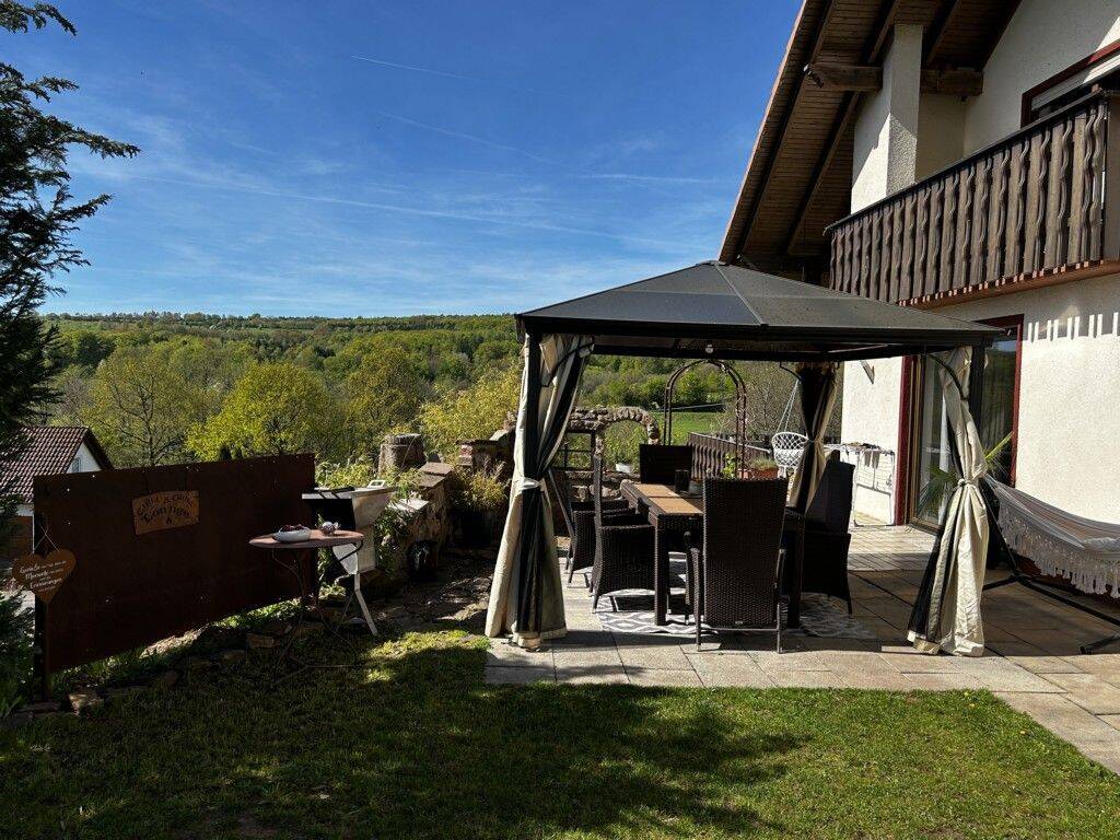Gepflegtes Einfamilienhaus mit Einliegerwohnung und Fernblick in Burkardroth-Gefäll – Burkardroth – Vorschaubild 3
