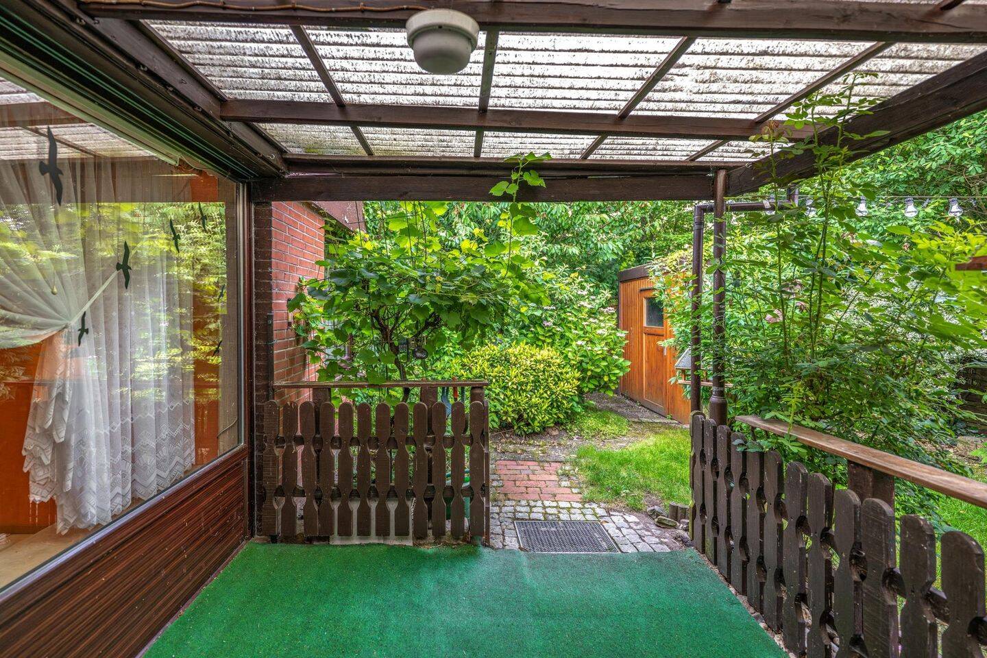 Bremen-Kattenesch: Sanierungsbedürftiges Reihen-Bungalow mit Garage in ruhiger Wohnlage – Bremen – Vorschaubild 3