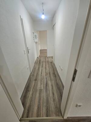 Komplett sanierte 2 Zimmer Wohnung mit Balkon zu vermieten – 47167 Duisburg – Vorschaubild 9