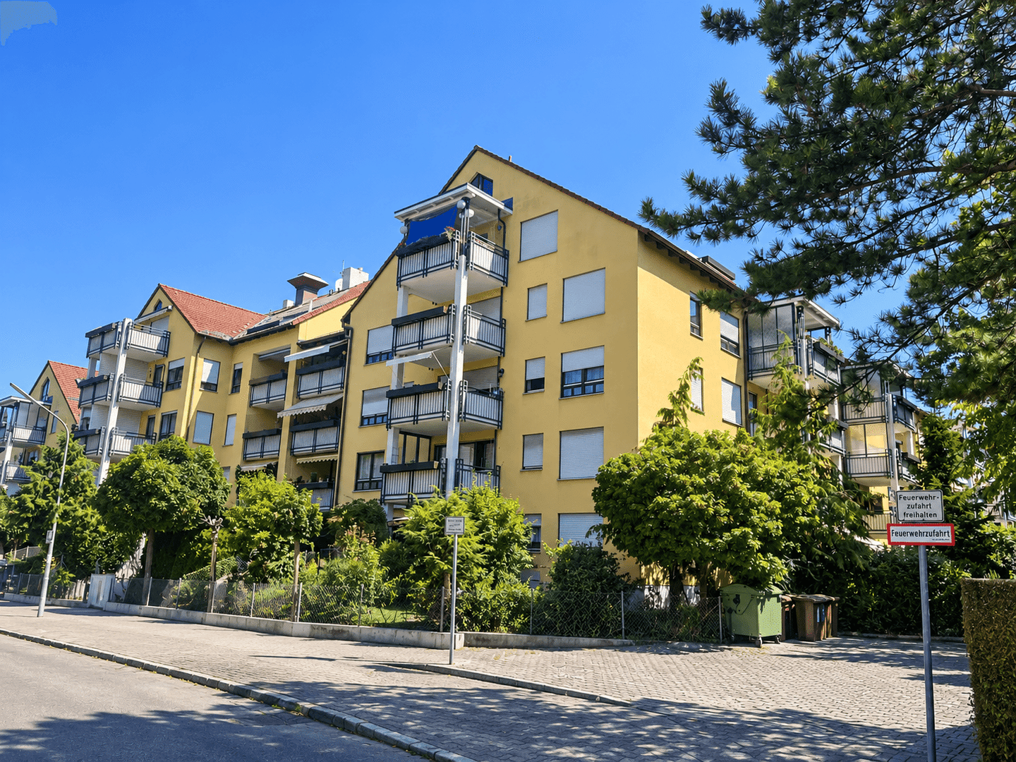 Top gepflegte 2 ZKB Wohnung in Augsburg -Hammerschiede