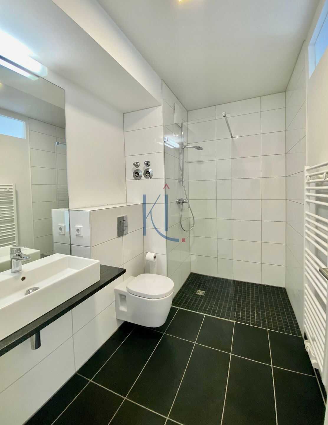Möbliertes Appartement in bester Lage - zwischen Spree und S-Bahnhof Schöneweide – Berlin – Vorschaubild 2
