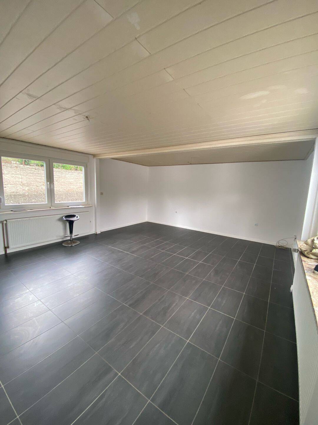 Einfamilienhaus mit Garten in Rasdorf zu vermieten – Rasdorf – Vorschaubild 2
