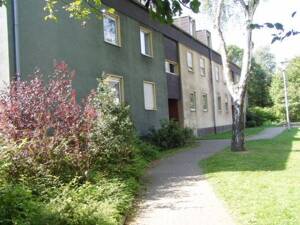 Praktische 2-Zimmer-Wohnung mit Balkon (WBS) – 45327 Essen – Vorschaubild 1