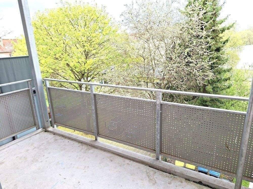 !! 5-Zimmer mit Balkon in Nebenstraße im Stadtteil Lutherviertel !! – Chemnitz – Vorschaubild 4