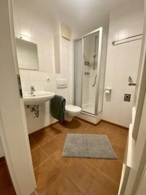 Vollmöbliertes Apartment in Köln inkl. Tiefgaragenplatz – 50829 Köln – Vorschaubild 9