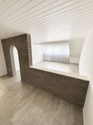 3-Zimmer Dachgeschosswohnung mit Einbauküche und Klimaanlage – 51371 Leverkusen – Vorschaubild 5