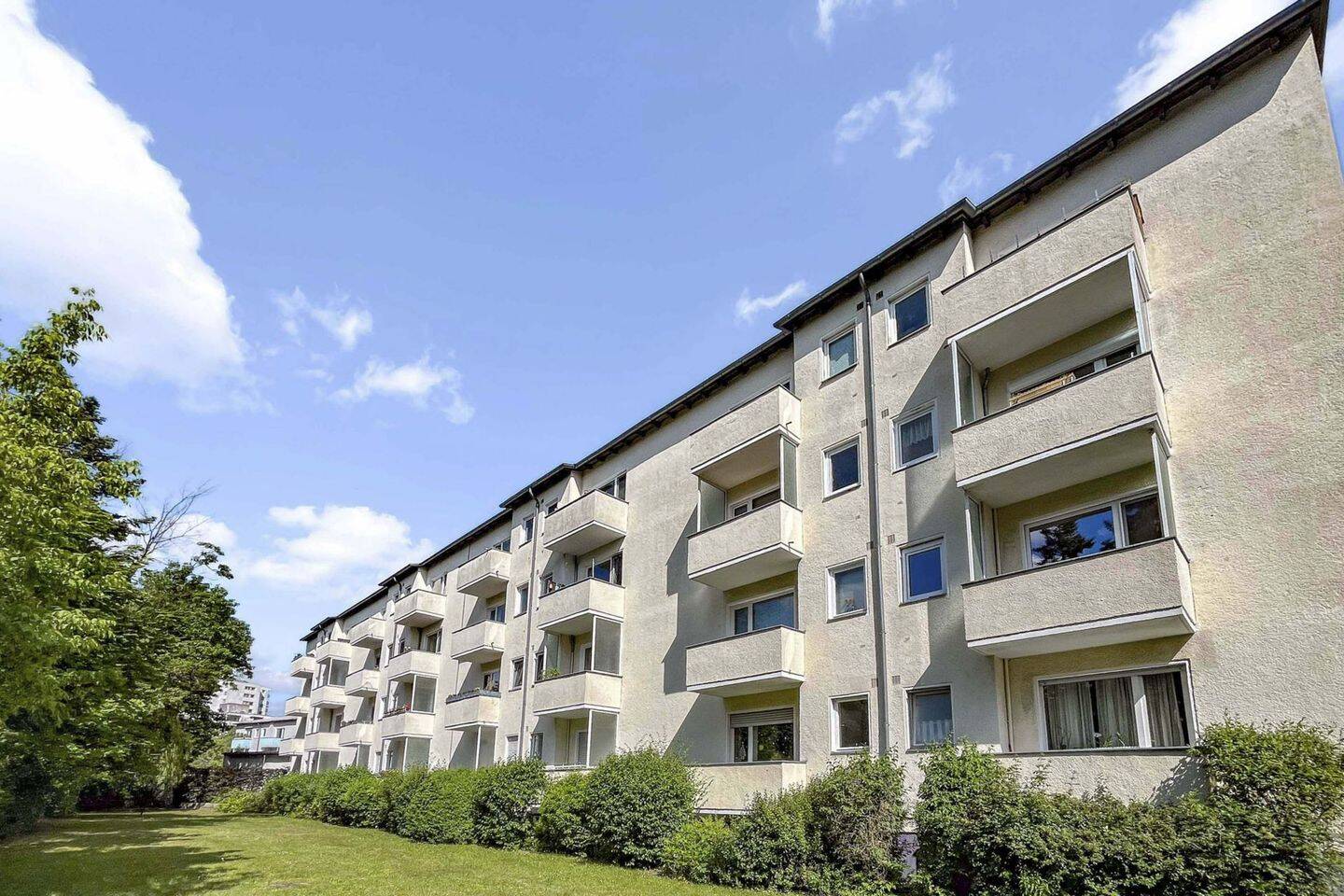 Sonnige 1-Zimmer-Wohnung mit Balkon - bezugsfrei ab August 2026 | Erbbauzins ca. 230 € p.a.