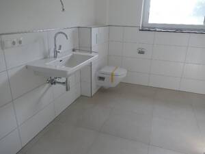 Rund 90m²-Erdgeschoss-Wohnung mit Terrasse! Hier wohnen Sie komfortabel & ruhig! – 31683 Obernkirchen – Vorschaubild 3