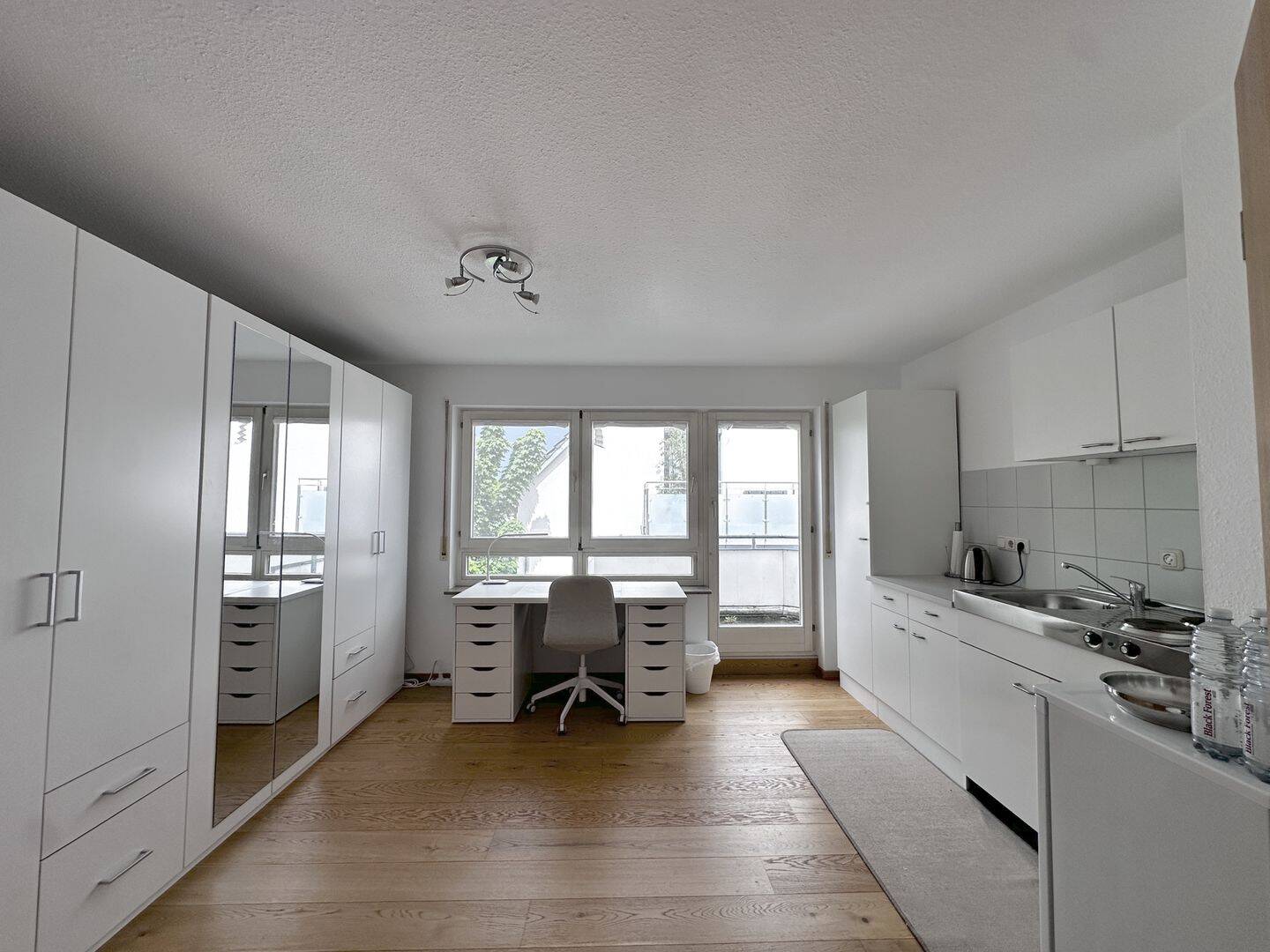 Kapitalanlage mit Perspektive - Charmante 1-Zimmer Wohnung mit Balkon in direkter Uni- und Naturnähe – Stuttgart – Vorschaubild 3