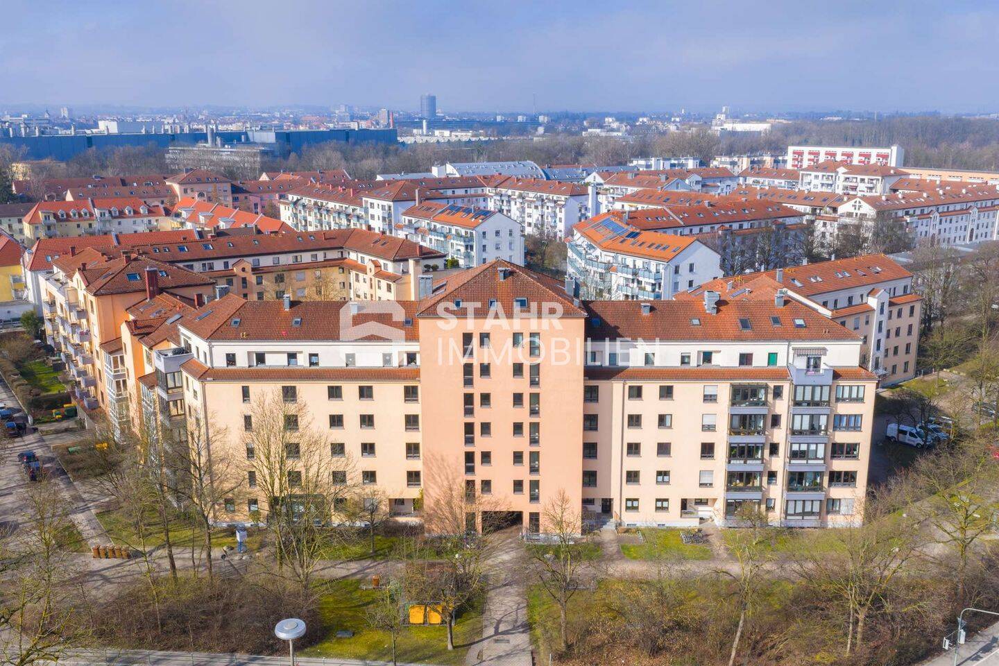 Leichhausen - Sonnige Wohnung mit Dachterrasse, EBK und TG – Augsburg – Vorschaubild 4