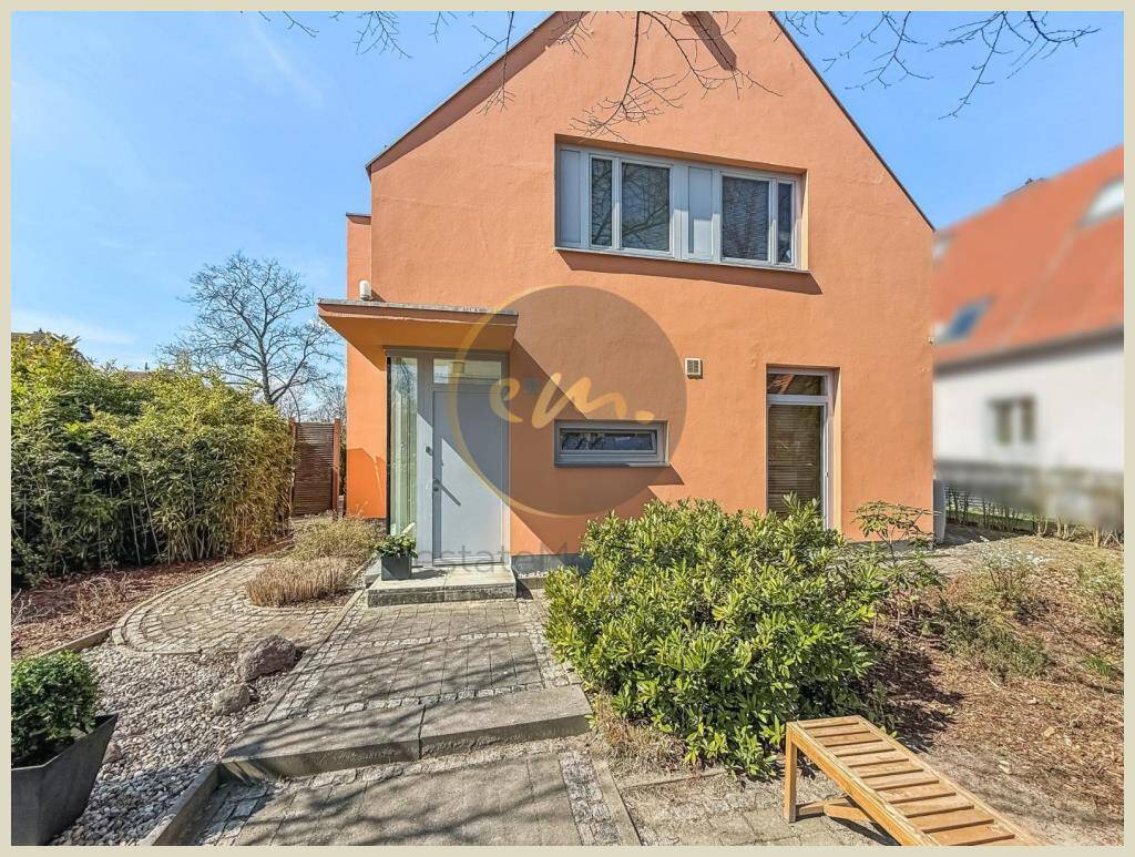 Modernes und lichtdurchflutetes Einfamilienhaus auf sonnigem Grundstück...