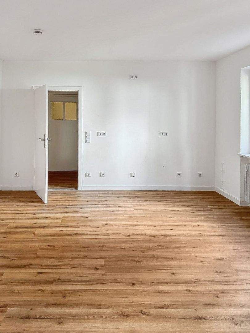 Modernisierte, vermietete 4-Zimmer-Wohnung in Augsburg im Bleich und Pfärrle – Augsburg – Vorschaubild 3
