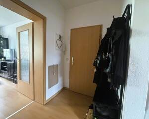 Attraktive Kapitalanlage: Gepflegte 2-Zimmer-Wohnung mit Balkon – 99084 Erfurt – Vorschaubild 3