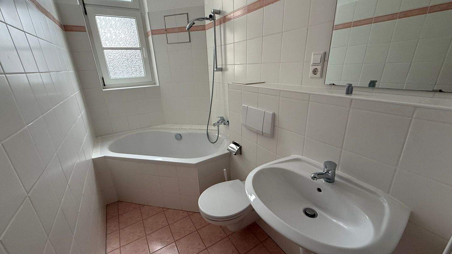 TOP Whg. im 2.OG - WG-gerecht - Balkon an der Küche – Chemnitz – Vorschaubild 7
