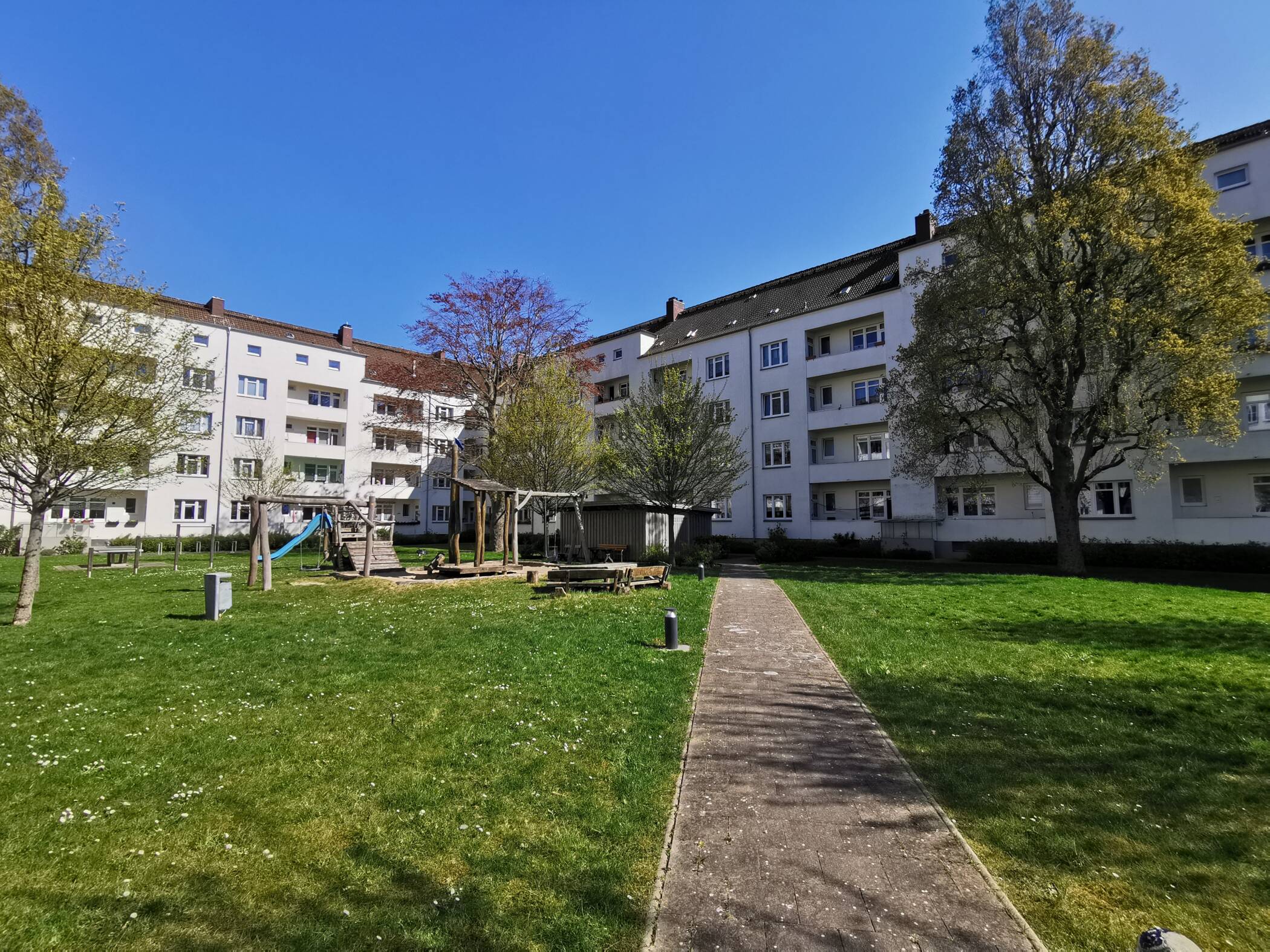 Frisch gestrichene 3-Zimmer-Wohnung im 1. OG! – Bremerhaven – Vorschaubild 6