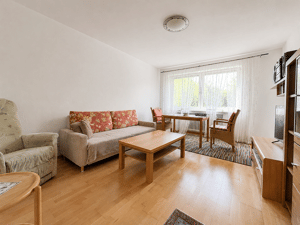 Manchmal braucht das Leben einfach ein Zimmer mehr - 3 Zimmer mit Balkon in Garath