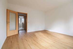 *Kapitalanlage* Renovierte 3-Zimmer Wohnung mit Stellplatz – 4720 Döbeln – Vorschaubild 4