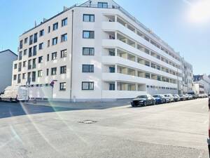 ***AB SOFORT VERFÜGBAR*** 1,5 ZIMMER WOHNUNG VOLL MÖBLIERT MIT BALKON MIT KFZ-STELLPLATZ
