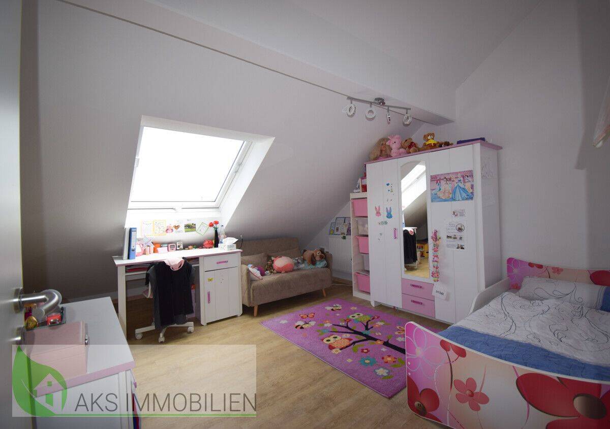 Schönes Reihenmittelhaus in einer perfekten Lage in Büchenbronn – Pforzheim – Vorschaubild 9