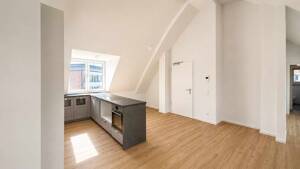 Exklusive Neubau-Dachgeschosswohnung mit Balkon in Toplage von Poppenbüttel – 22399 Hamburg – Vorschaubild 8
