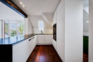 Wohnen mit Charakter: Hochwertiges 5-Zimmer-Maisonette-Loft nahe der Waitzstraße – 22607 Hamburg – Vorschaubild 5