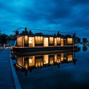 LUXUS Hausboot - 3 Etagen - 100m² Wohnen + 120 m² SONNENTERRASSE - Kamin, Kino, komplett individuell – 14469 Potsdam – Vorschaubild 1