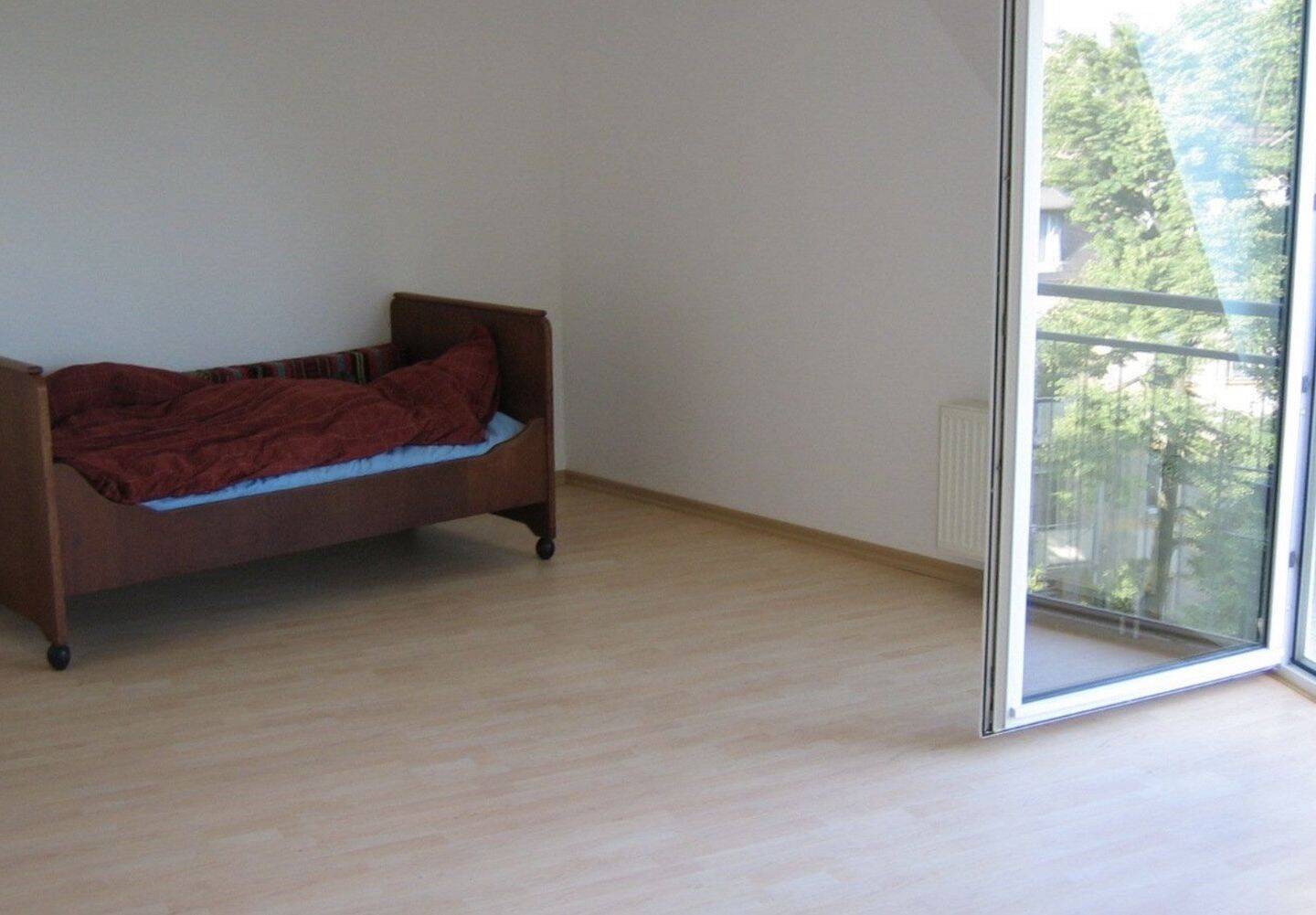 Attraktive, ruhige DG-Studentenwohnung in Leipzig-Connewitz - Jetzt Besichtigung vereinbaren! – Leipzig – Vorschaubild 3
