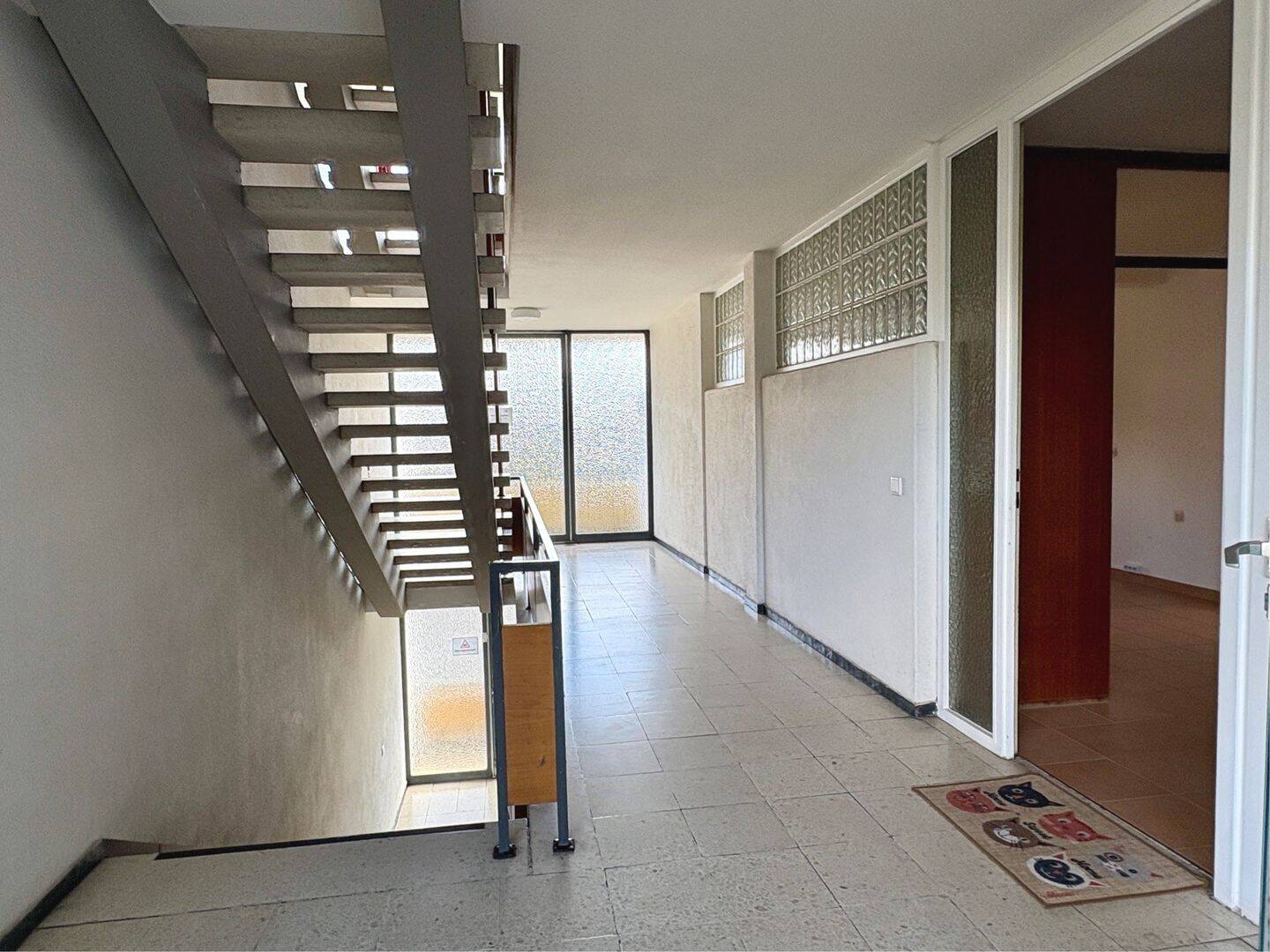 bezugsfreie 2-Zi.-ETW in Erlangen...Zentrale Lage, nahe Siemenscampus – Erlangen – Vorschaubild 3